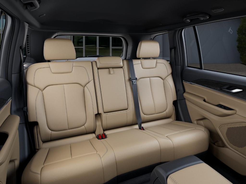 new 2025 Jeep Grand Cherokee car, priced at $44,880