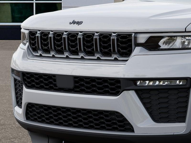new 2026 Jeep Grand Cherokee car, priced at $47,215