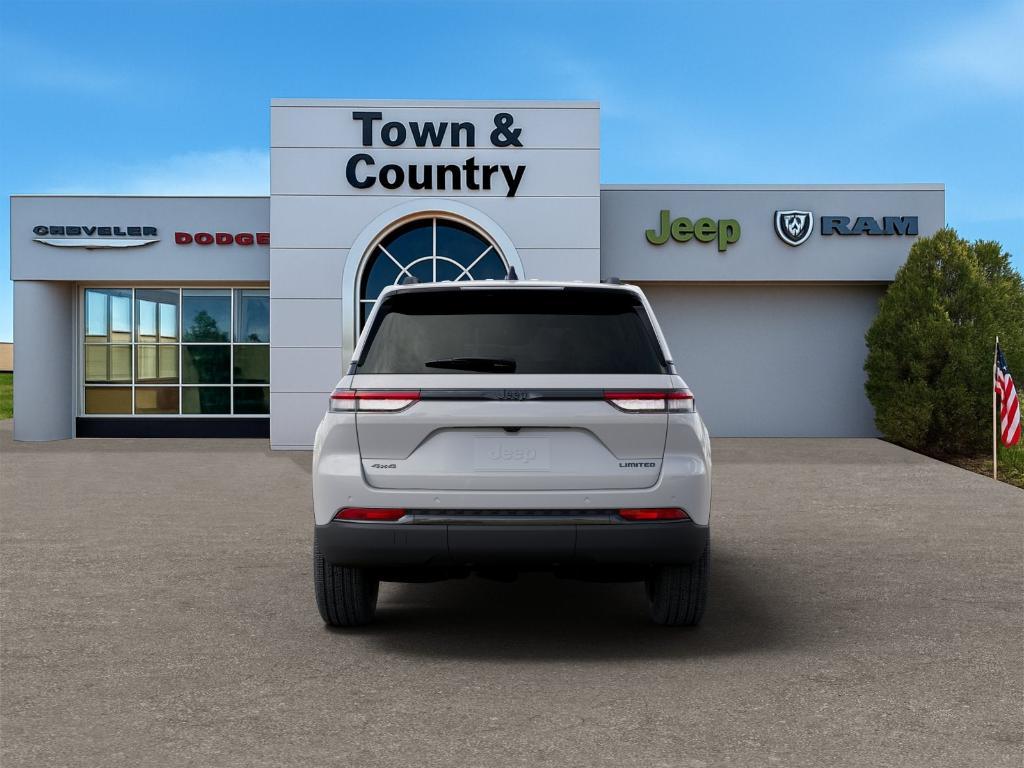 new 2025 Jeep Grand Cherokee car, priced at $47,395