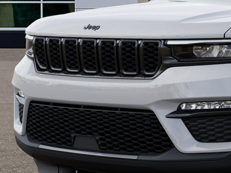 new 2025 Jeep Grand Cherokee car, priced at $47,395