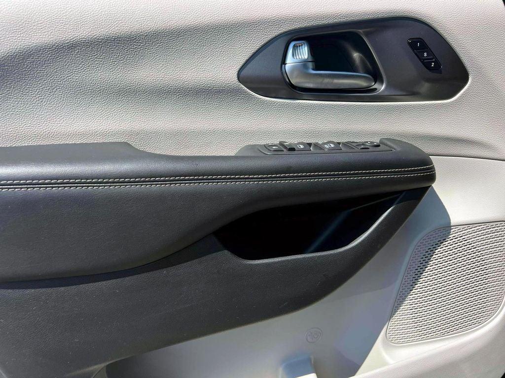 used 2023 Chrysler Pacifica car, priced at $23,744