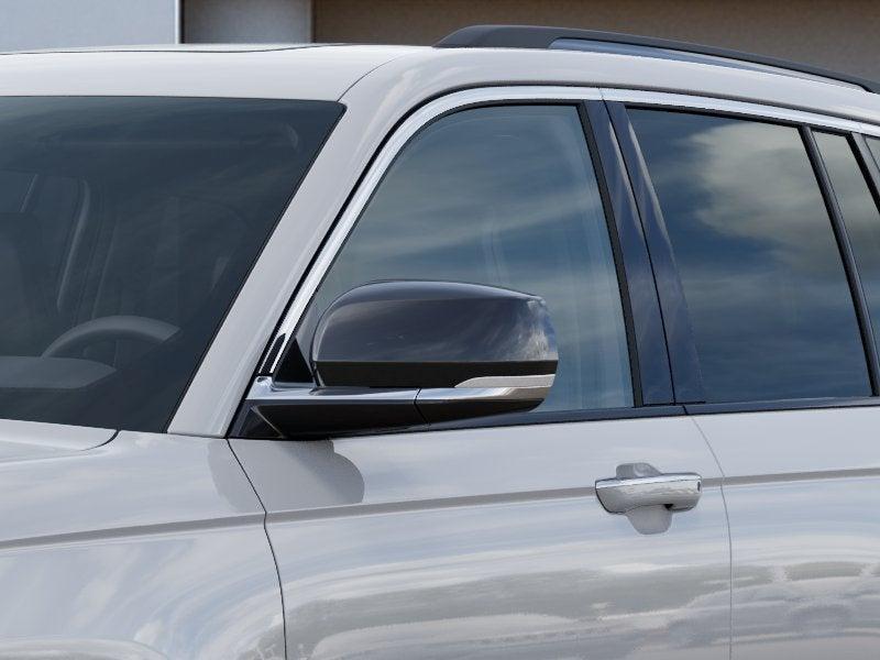 new 2025 Jeep Grand Cherokee car, priced at $44,670