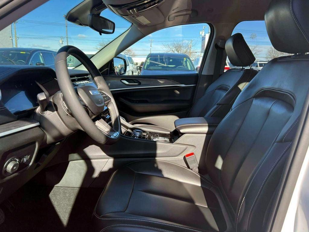 used 2023 Jeep Grand Cherokee car, priced at $26,598