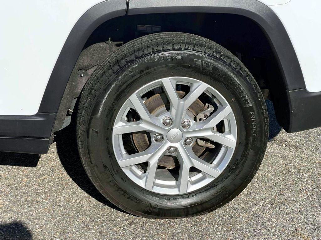 used 2023 Jeep Grand Cherokee car, priced at $26,598