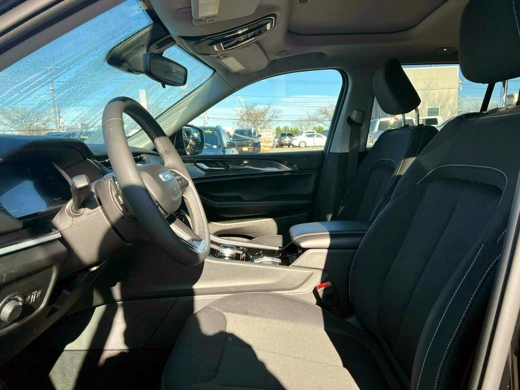 used 2023 Jeep Grand Cherokee car, priced at $26,080