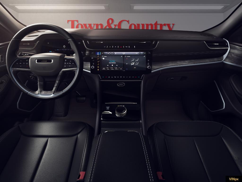 new 2026 Jeep Grand Cherokee car, priced at $47,215