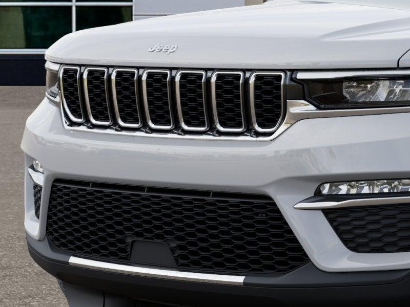 new 2025 Jeep Grand Cherokee car, priced at $42,080