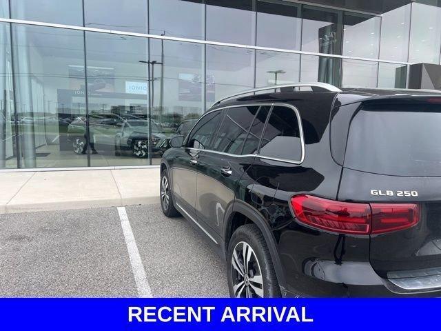 used 2025 Mercedes-Benz GLB 250 car, priced at $38,365