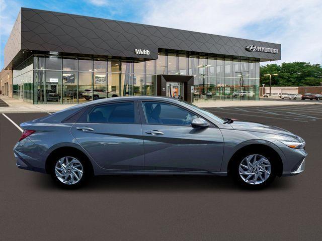new 2026 Hyundai ELANTRA HEV car, priced at $25,712