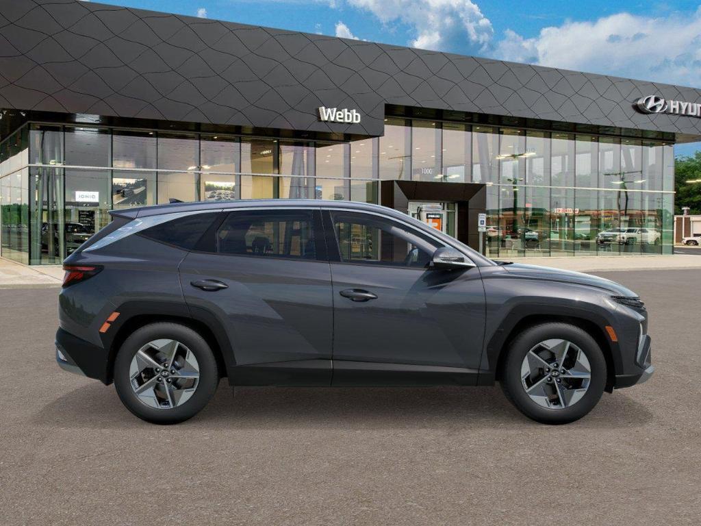 new 2026 Hyundai TUCSON Hybrid car, priced at $35,220