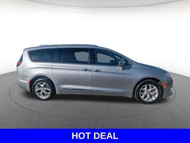 used 2020 Chrysler Pacifica car, priced at $15,715