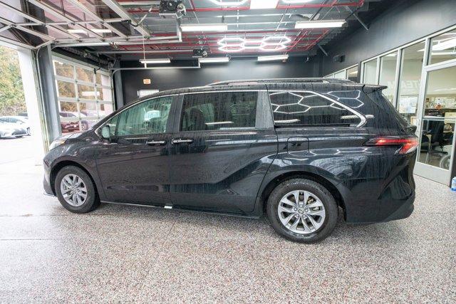 used 2024 Toyota Sienna car, priced at $33,300