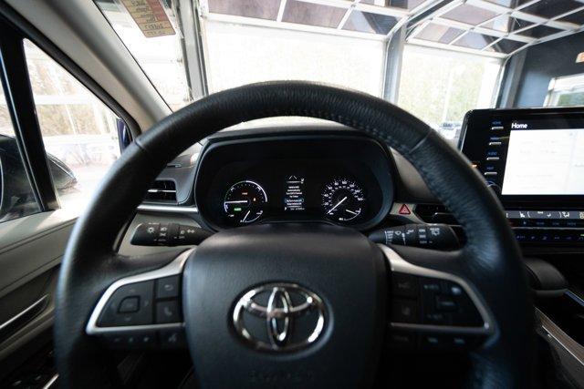 used 2024 Toyota Sienna car, priced at $34,400