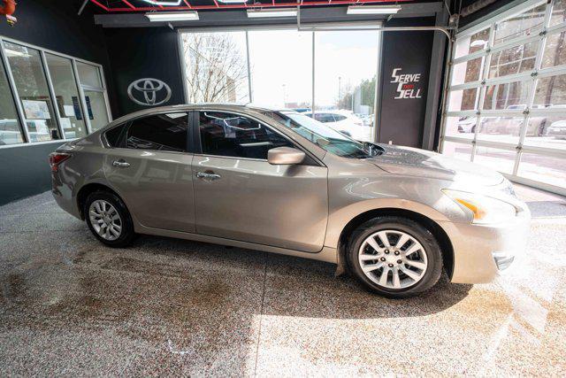 used 2013 Nissan Altima car, priced at $3,300