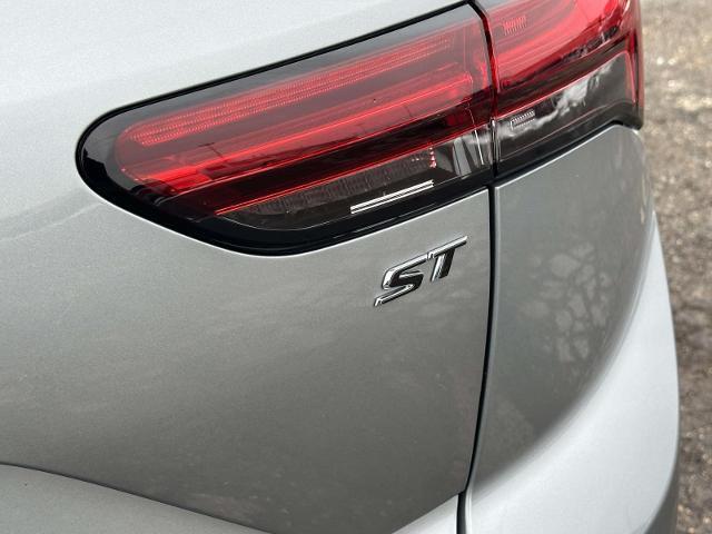 used 2023 Buick Envision car, priced at $24,995