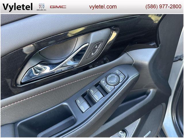 used 2023 Chevrolet Traverse car, priced at $37,995