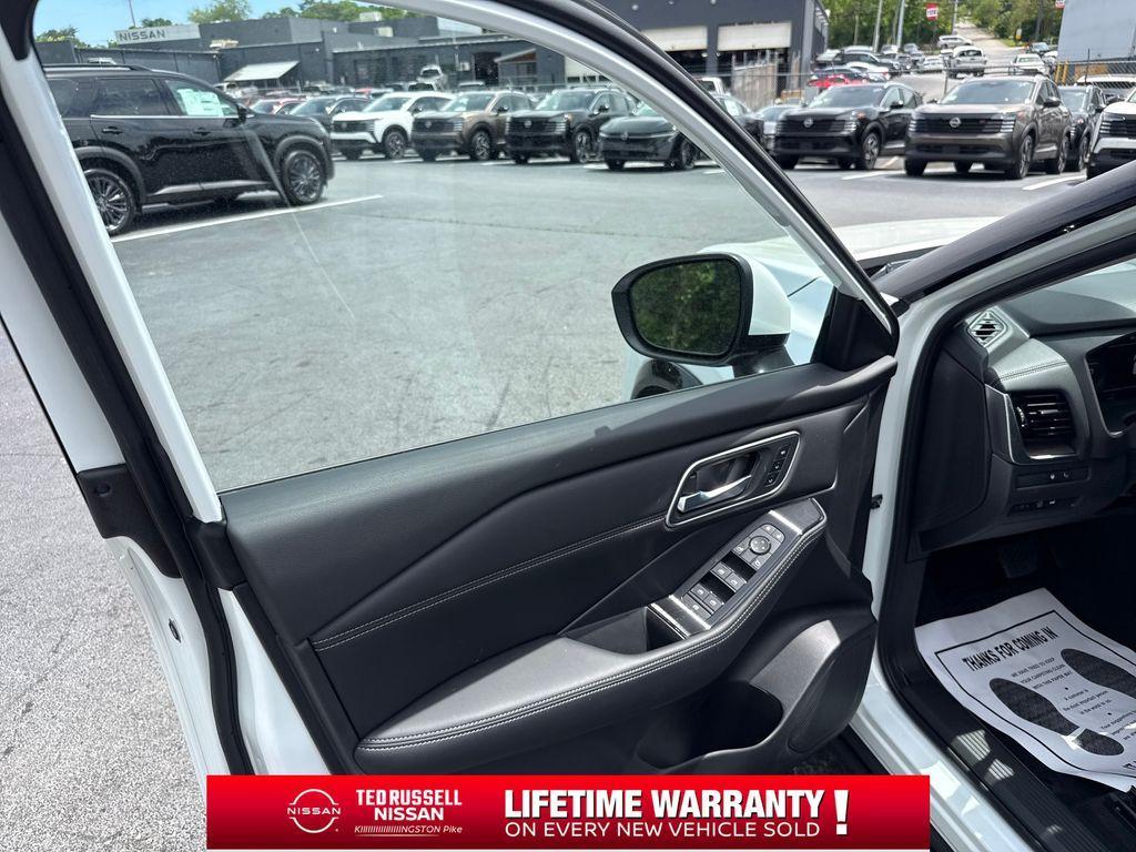 new 2026 Nissan Rogue car, priced at $37,025