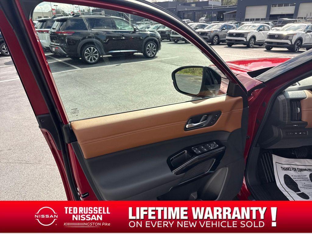 new 2026 Nissan Pathfinder car, priced at $49,629