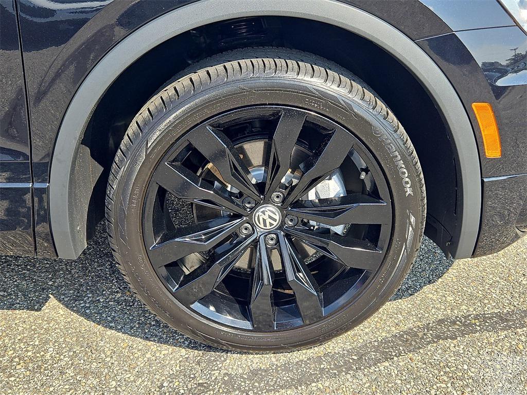 used 2021 Volkswagen Tiguan car, priced at $18,814