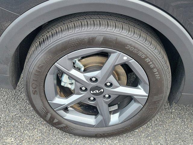 used 2025 Kia K4 car, priced at $19,694