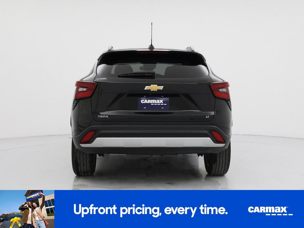 used 2025 Chevrolet Trax car, priced at $22,998