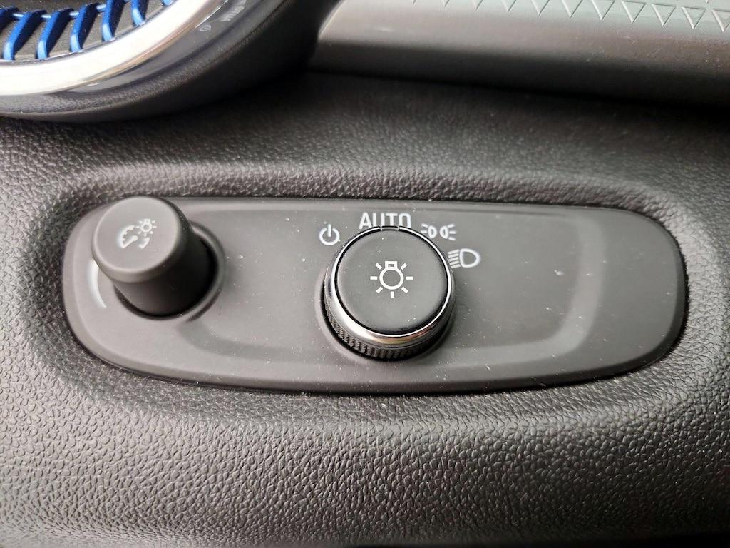 used 2025 Chevrolet Trax car, priced at $22,998