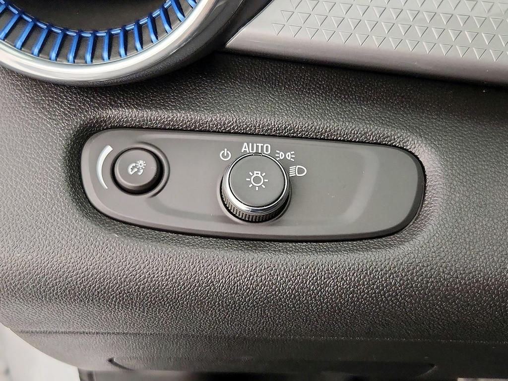 used 2025 Chevrolet Trax car, priced at $21,998