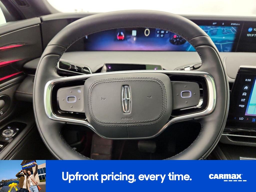 used 2025 Lincoln Nautilus car, priced at $56,998