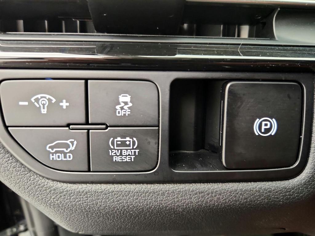 used 2026 Kia Sportage Hybrid car, priced at $39,998