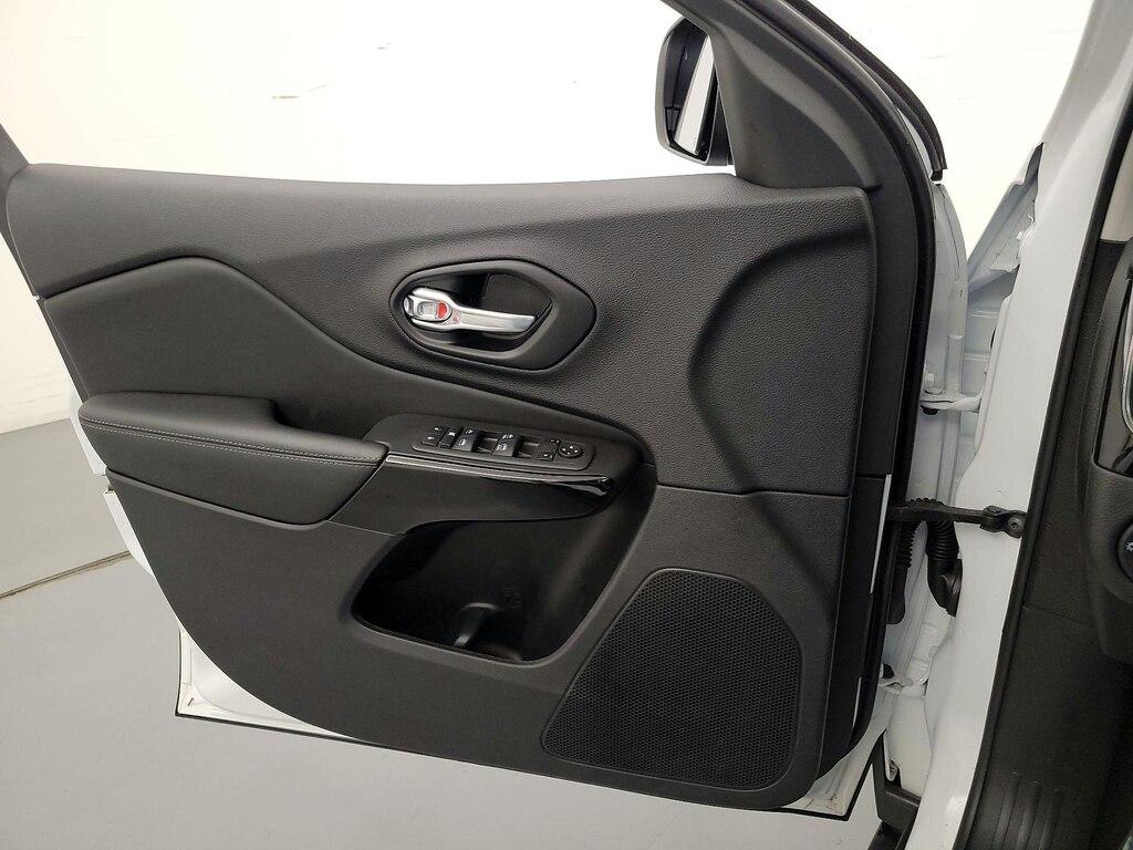 used 2023 Jeep Cherokee car, priced at $26,998