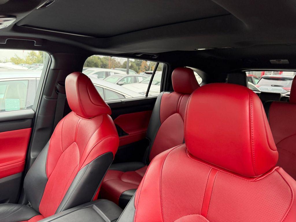 used 2023 Toyota Highlander car, priced at $29,499