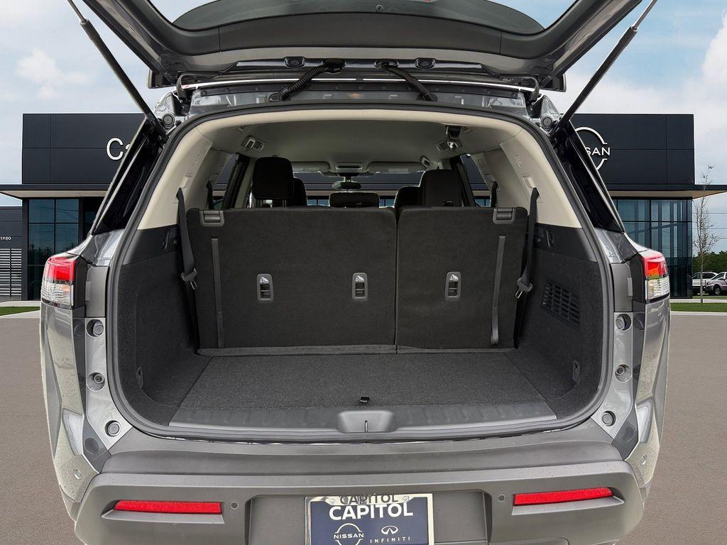 new 2025 Nissan Pathfinder car, priced at $31,962