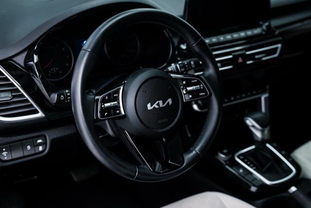 used 2023 Kia Seltos car, priced at $22,995