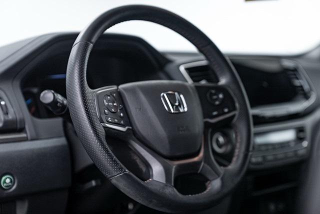used 2022 Honda Pilot car, priced at $27,900