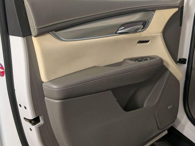 used 2019 Cadillac XT5 car, priced at $20,103