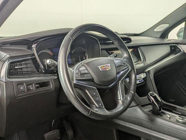 used 2022 Cadillac XT5 car, priced at $25,028