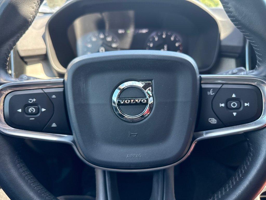 used 2020 Volvo XC40 car, priced at $25,790