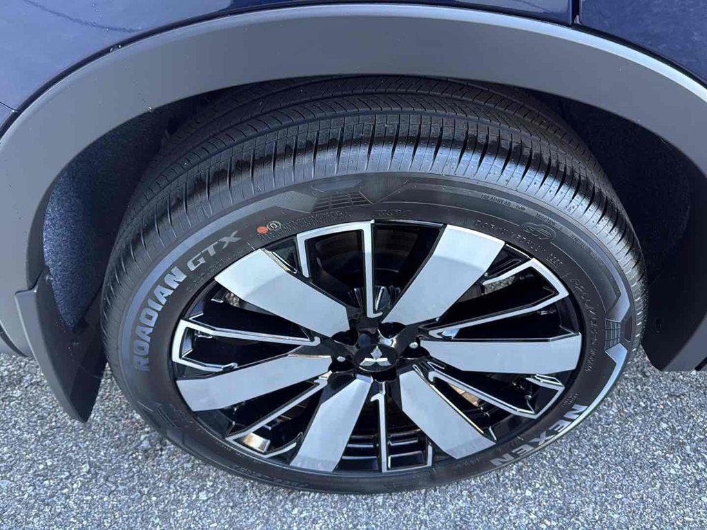 new 2026 Mitsubishi Outlander car, priced at $39,115