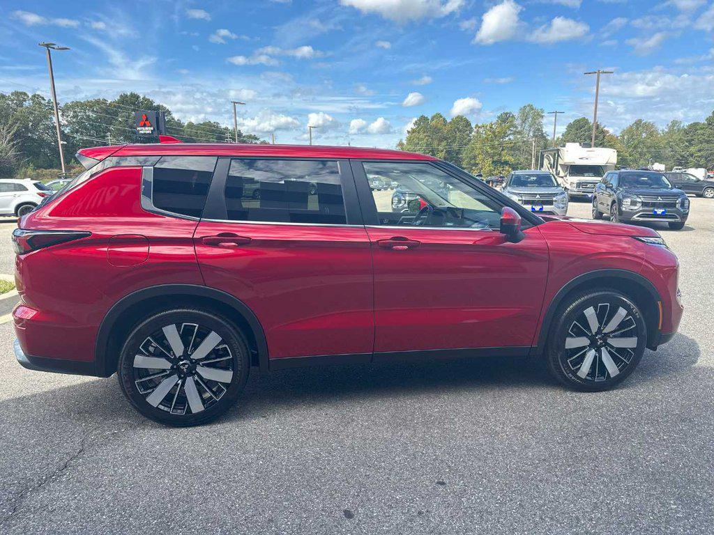 new 2025 Mitsubishi Outlander car, priced at $38,565