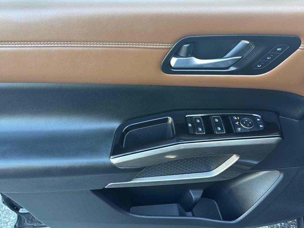 used 2023 Nissan Pathfinder car, priced at $32,995