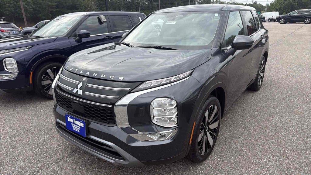 new 2025 Mitsubishi Outlander car, priced at $37,960