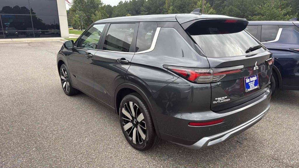 new 2025 Mitsubishi Outlander car, priced at $37,960