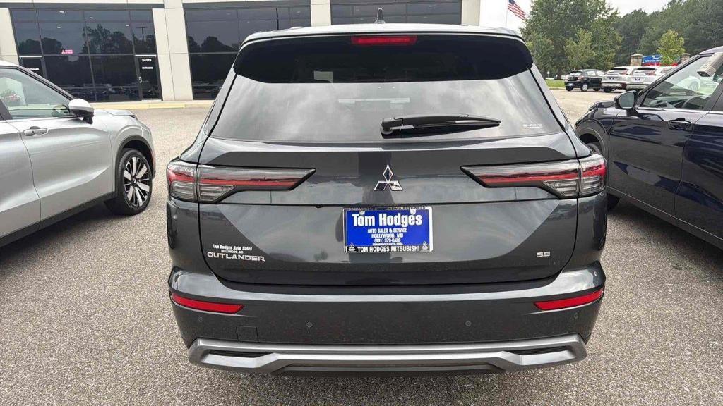 new 2025 Mitsubishi Outlander car, priced at $37,960