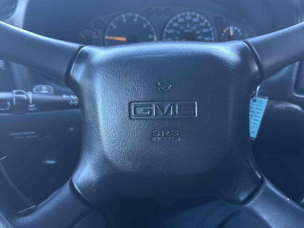 used 2001 GMC Sonoma car, priced at $7,995