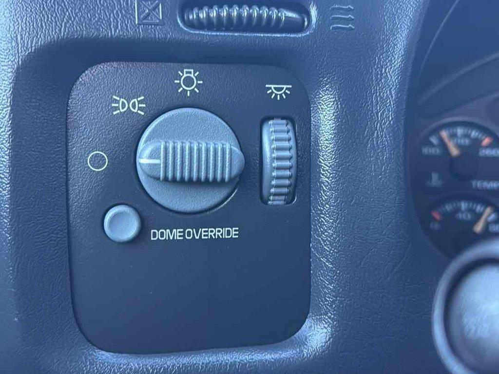 used 2001 GMC Sonoma car, priced at $7,995