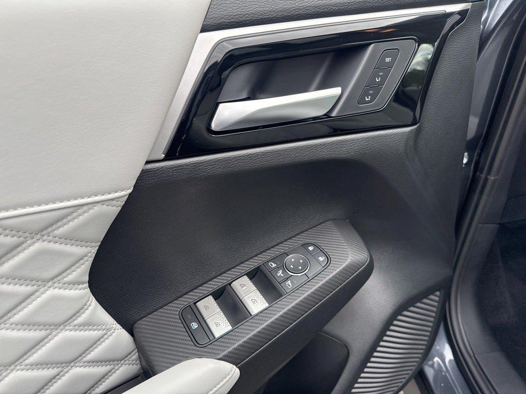 new 2025 Mitsubishi Outlander PHEV car, priced at $48,310