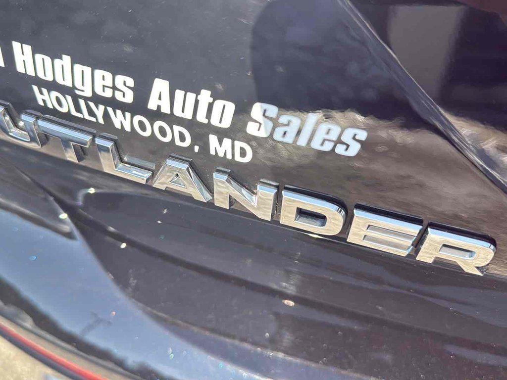 used 2025 Mitsubishi Outlander car, priced at $29,995