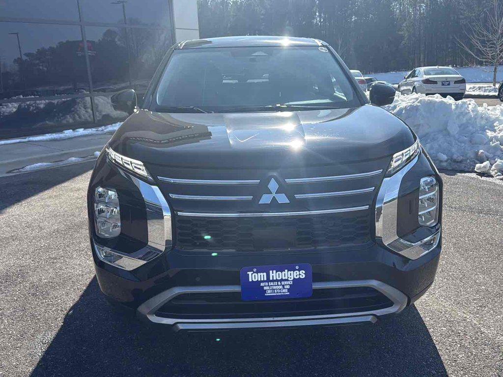 used 2025 Mitsubishi Outlander car, priced at $29,995