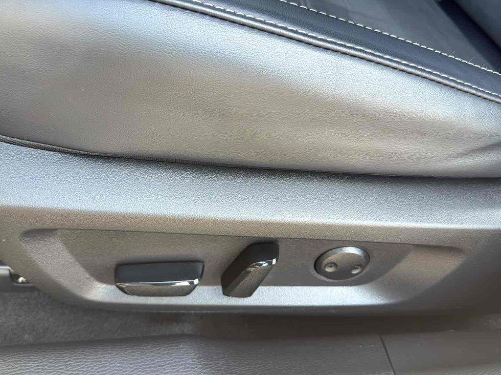 used 2025 Mitsubishi Outlander car, priced at $29,995