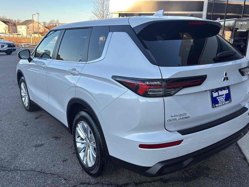 new 2026 Mitsubishi Outlander car, priced at $32,785